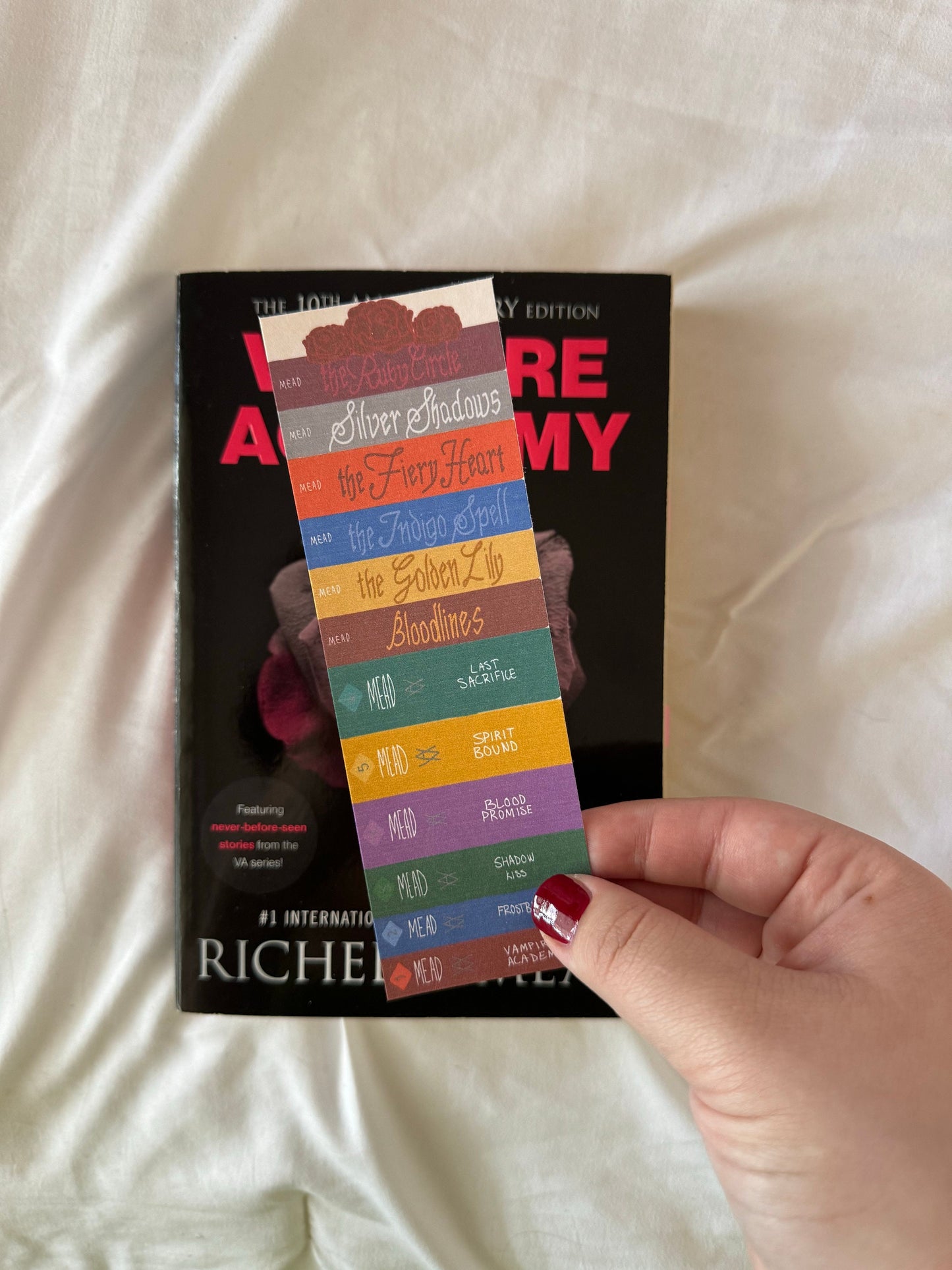 va / bl bookmark || Vampire Academy / Bloodlines